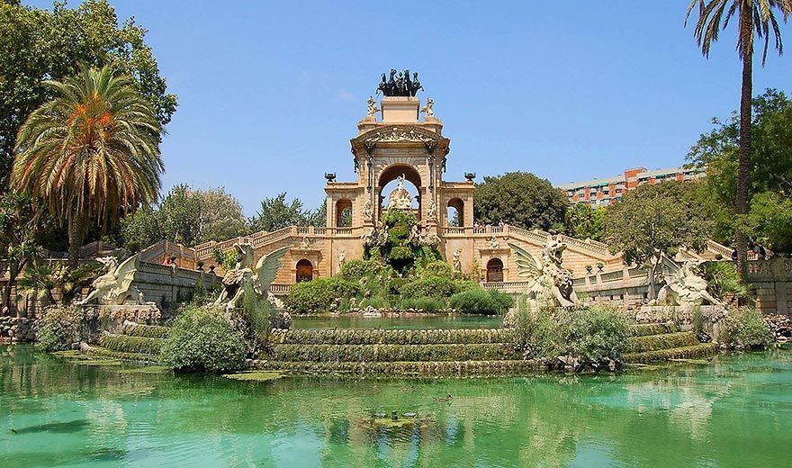 Que hacer hoy en Barcelona gratis 2024 - Descubre como visitar la Ciudad Condal con poco presupuesto 21 Picnic gratuito en el Parque de la Ciutadella de Barcelona