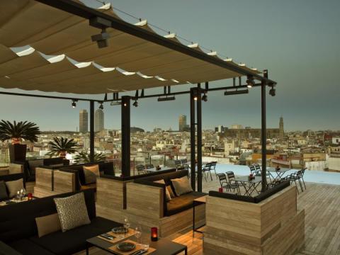 Los 15 Mejores Rooftop Barcelona: Terraza con vistas increíbles 5 Sky Bars Barcelona