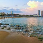 Los mejores Airbnbs en Barcelona - Apartamentos, casas de familia y alquileres de corta duración barcelona-2390520_1280.jpg