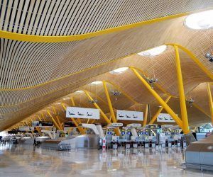 Cómo encontrar los mejores vuelos baratos desde Madrid – 12 trucos