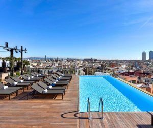 Los 9 mejores hoteles con piscina infinita en España