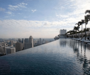 12 mejores hoteles con piscina infinita en Singapur