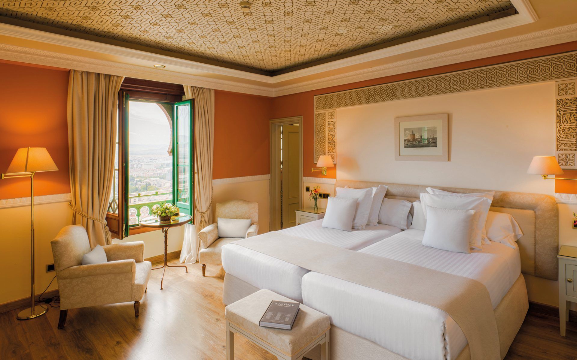 La Alhambra de Granada y otras joyas ocultas 3 Dormir en Granada Confort y Elegancia