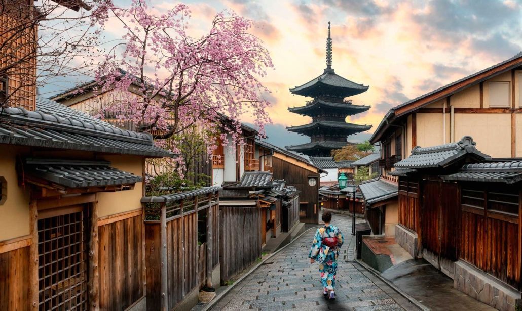 Embárcate en un Viaje de por Vida: 8 Lugares Principales para Explorar en Todo el Mundo 3 Kioto, Japón