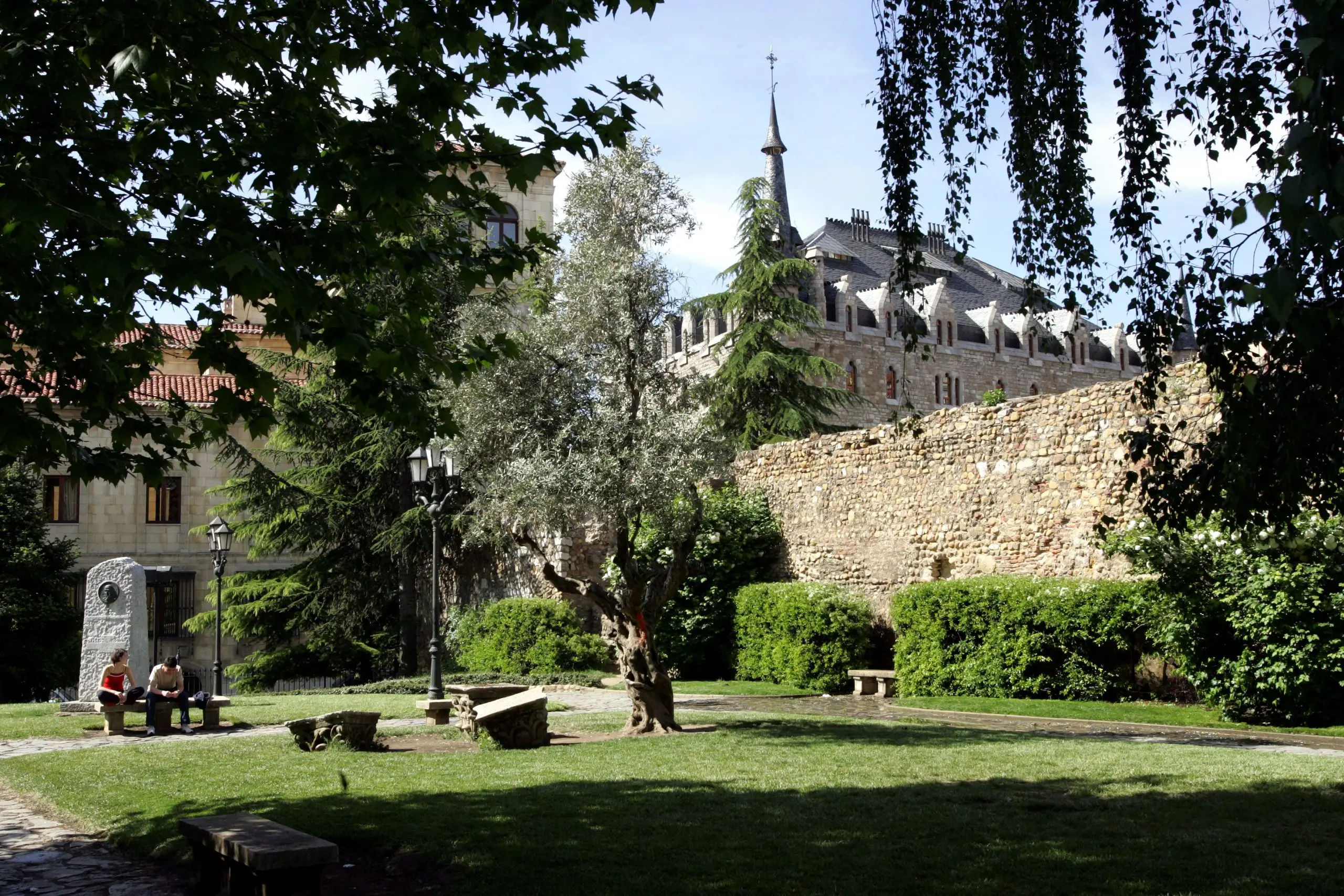 Museo de León y Parque del Cid