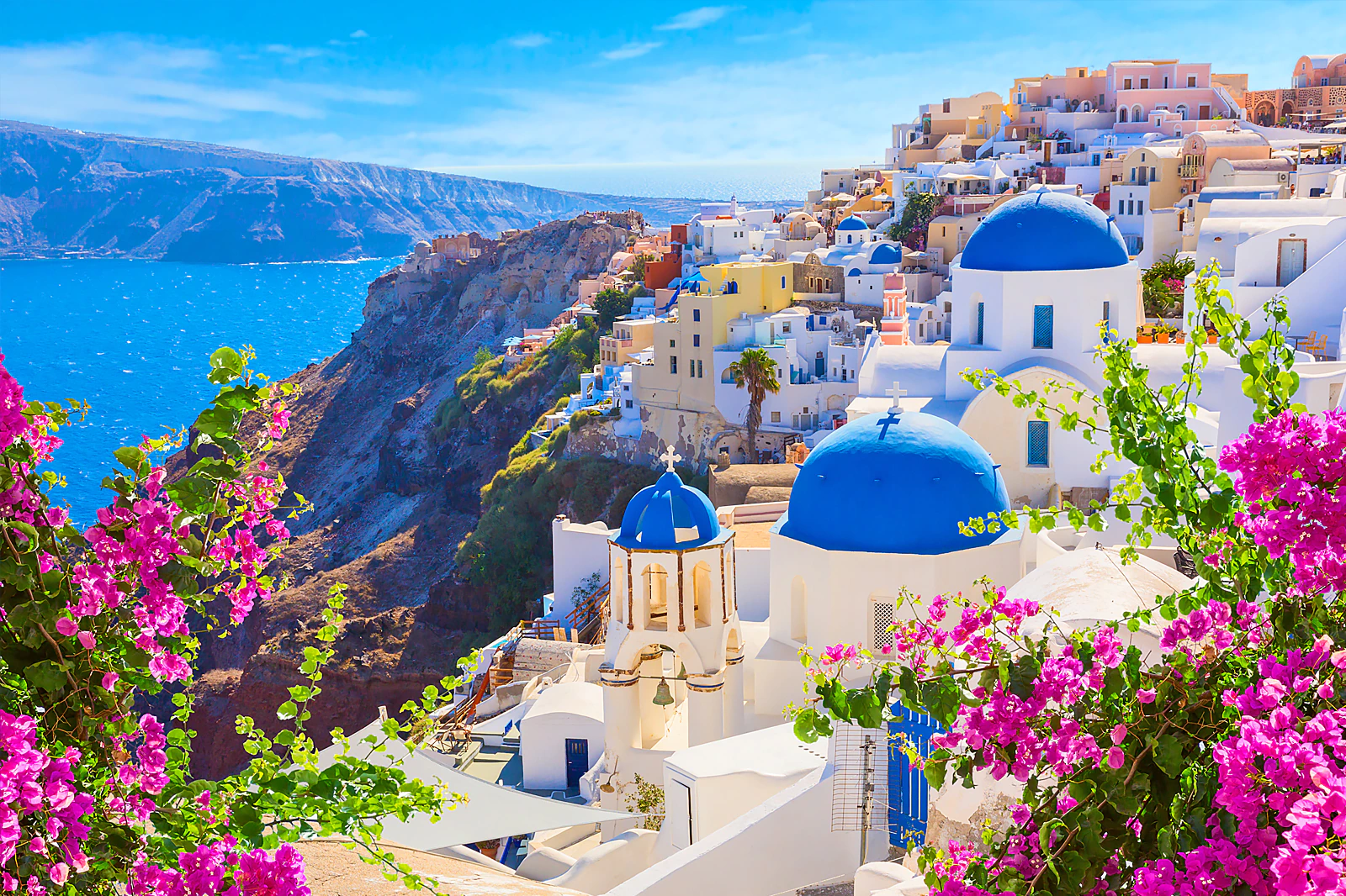 Embárcate en un Viaje de por Vida: 8 Lugares Principales para Explorar en Todo el Mundo 2 Santorini, Grecia