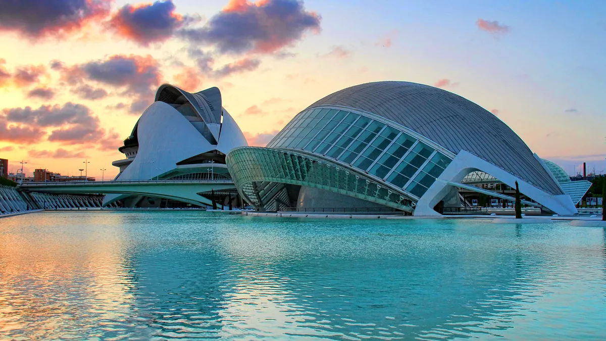 Consejos para Viajar a Valencia: Guía Completa para una Experiencia Inolvidable 4 Patrimonio Histórico y Cultural