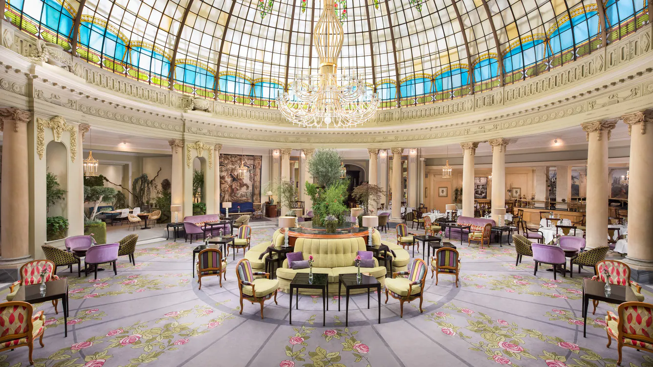 Top 10 hoteles de lujo en España 5 5. The Westin Palace, Madrid