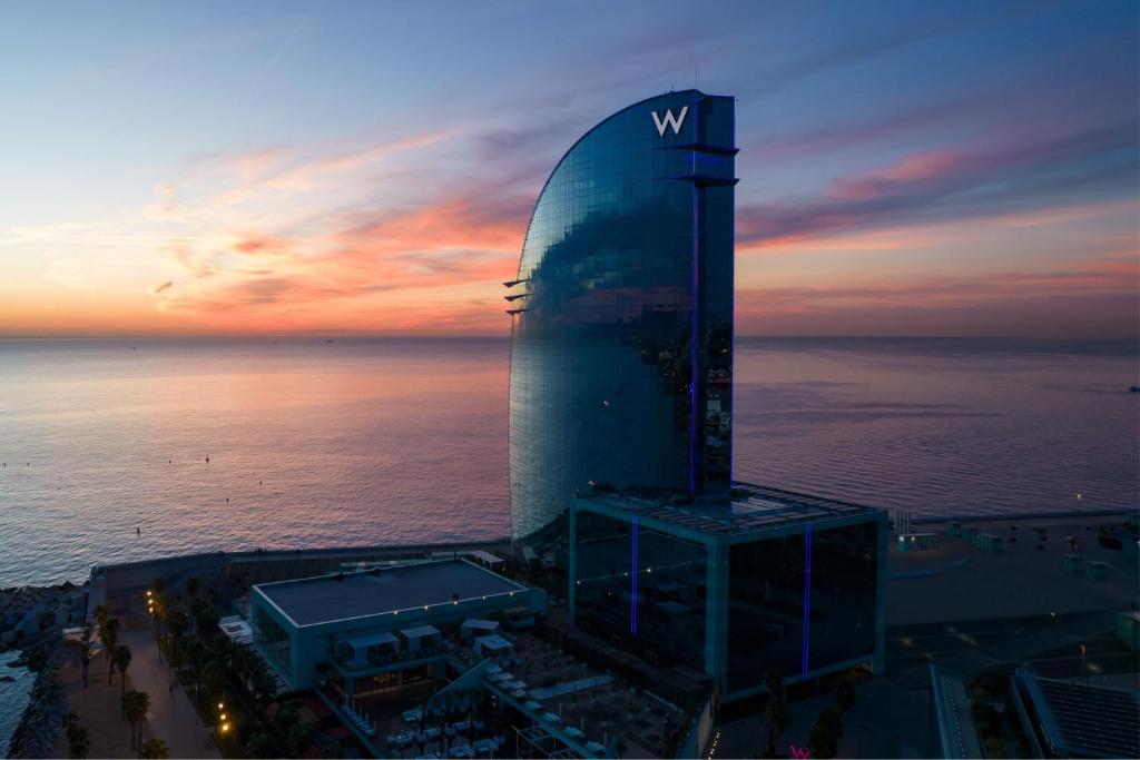 Top 10 hoteles de lujo en España 6 8. Hotel W, Barcelona