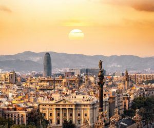 Descubre Barcelona y el Encanto de Poblenou: Una Guía Completa
