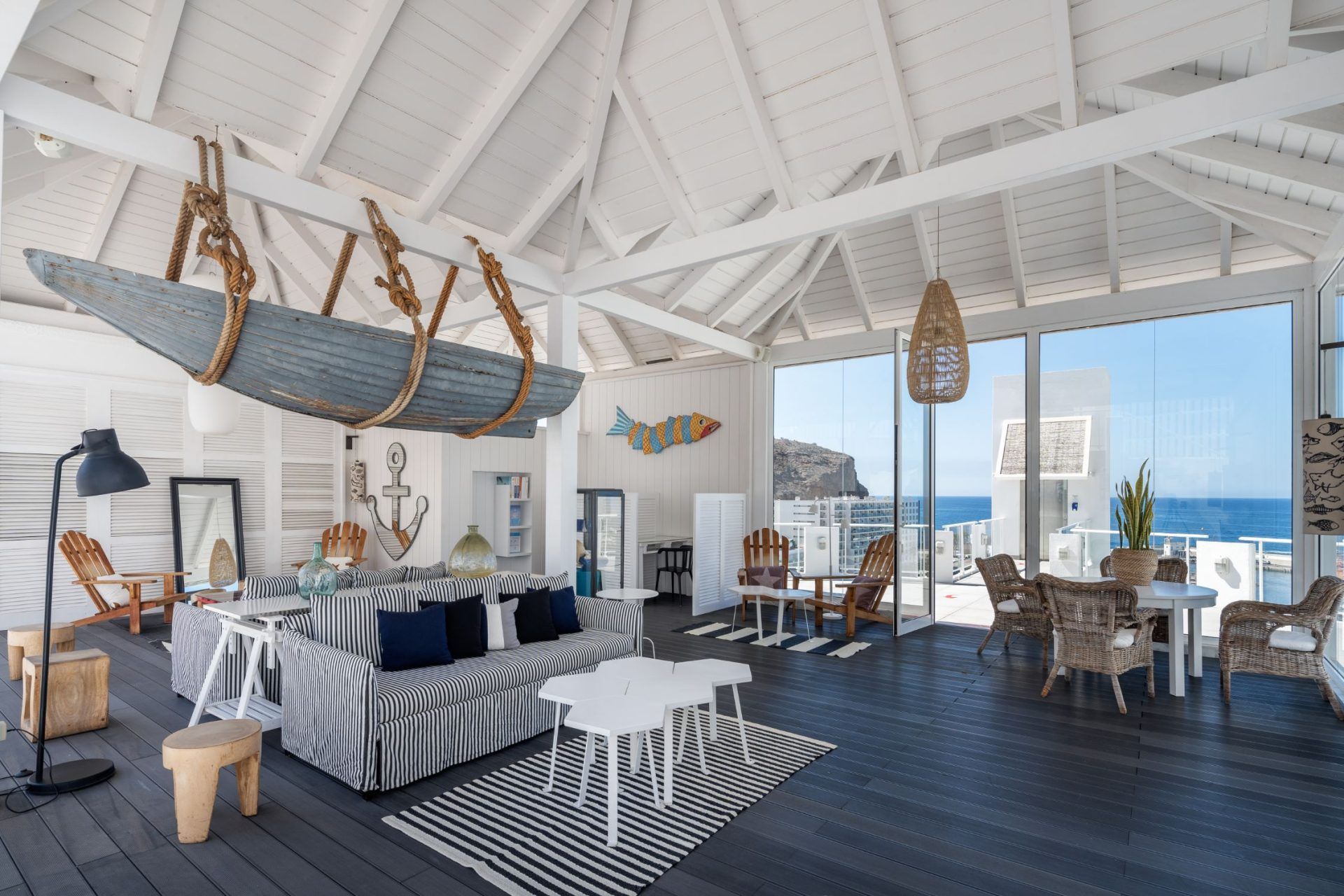 Descubriendo el Hotel Marina Bayview: Un Refugio Solo Para Adultos en Gran Canaria 3 Exclusividad y Tranquilidad Un Hotel Solo para Adultos