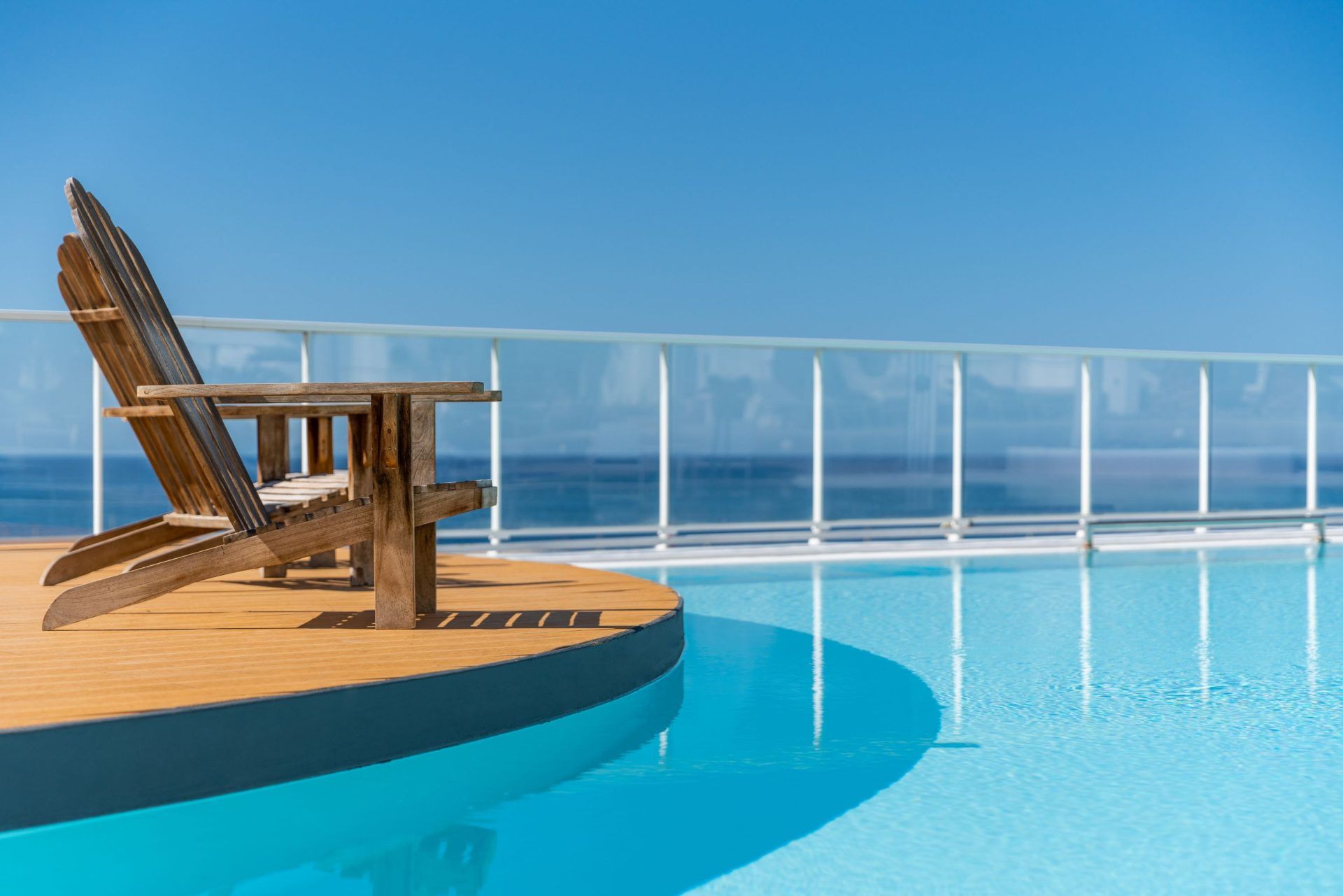 Descubriendo el Hotel Marina Bayview: Un Refugio Solo Para Adultos en Gran Canaria 6 Instalaciones Premium Piscina y Más