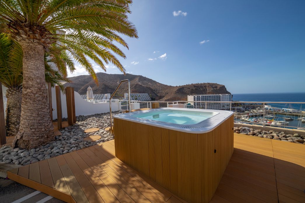 Descubriendo el Hotel Marina Bayview: Un Refugio Solo Para Adultos en Gran Canaria 5 Suites de Ensueño Jacuzzi con Vista al Mar