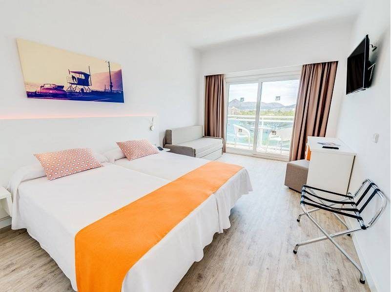 Consejos para viajar con niños pequeños a Alcudia 5 4. Mejores hoteles para familias en Alcudia