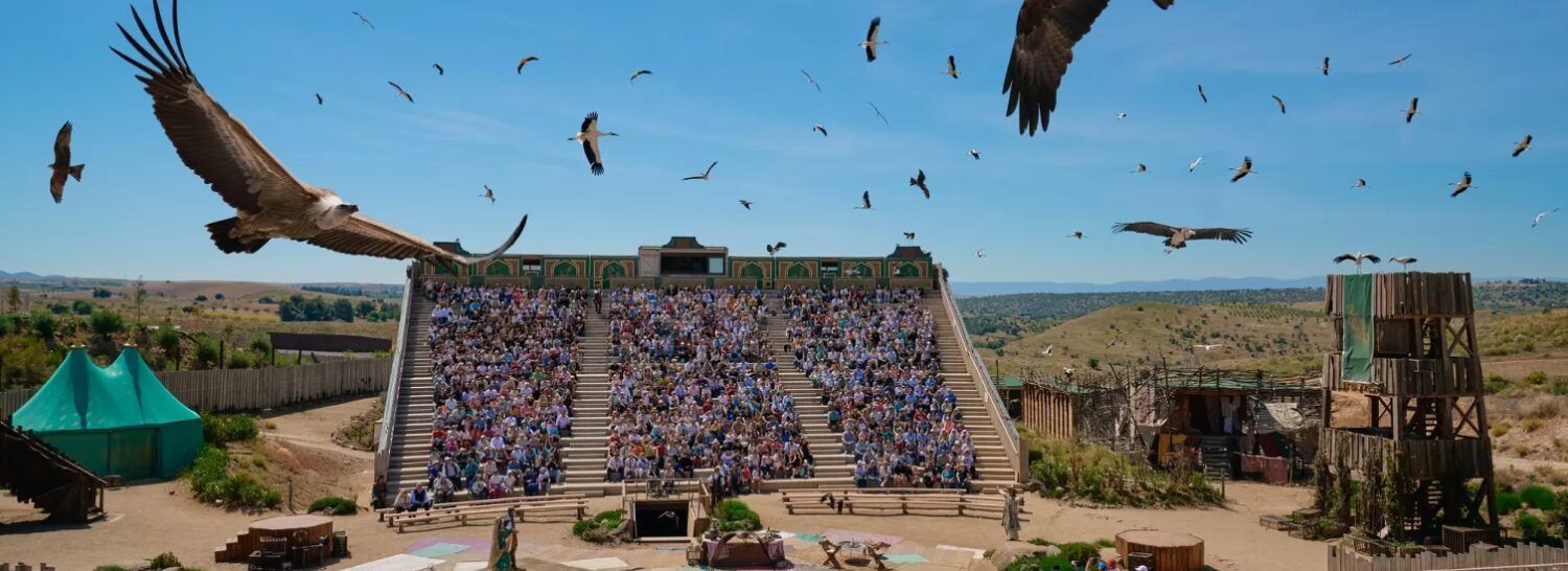 Los parques temáticos imprescindibles en España: Una experiencia única para toda la familia 3 Puy du Fou España La magia de la historia
