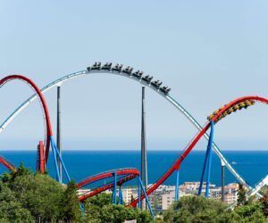 Los parques temáticos imprescindibles en España: Una experiencia única para toda la familia