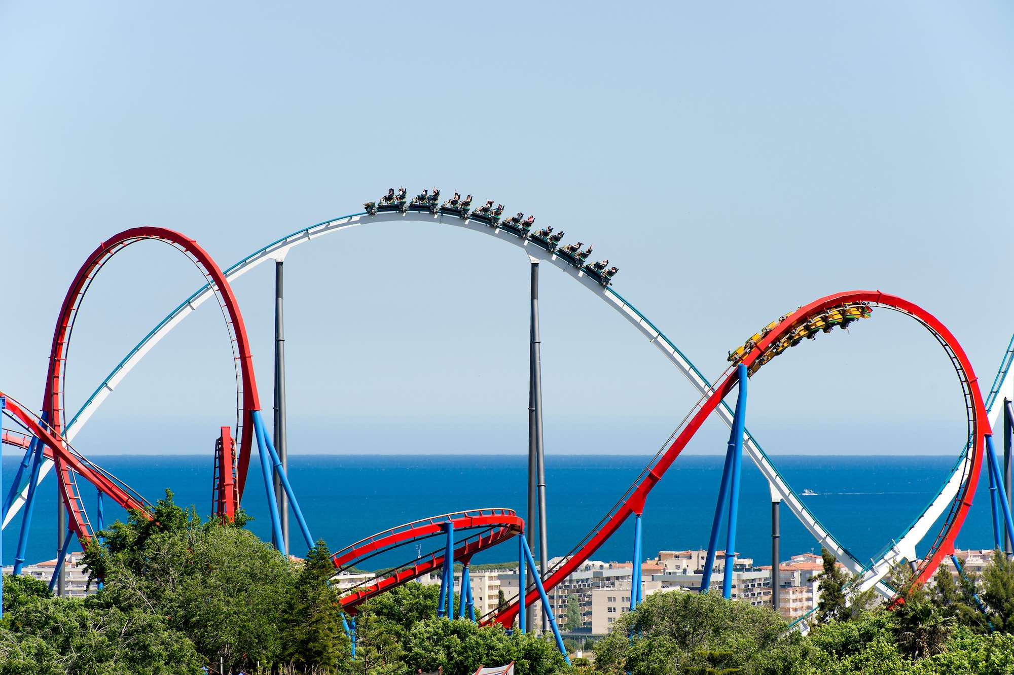 Los parques temáticos imprescindibles en España: Una experiencia única para toda la familia 2 parques temáticos España